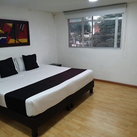 Hotel Santiago Plaza Богота Экстерьер фото