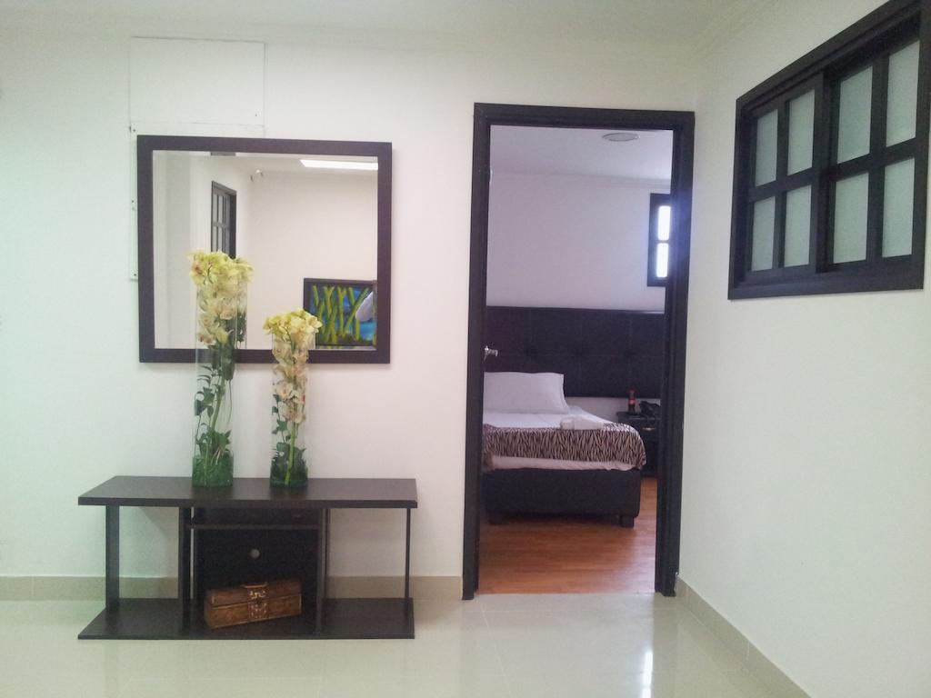 Hotel Santiago Plaza Богота Номер фото