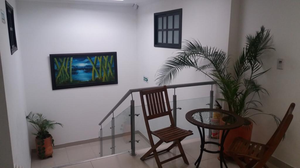 Hotel Santiago Plaza Богота Экстерьер фото